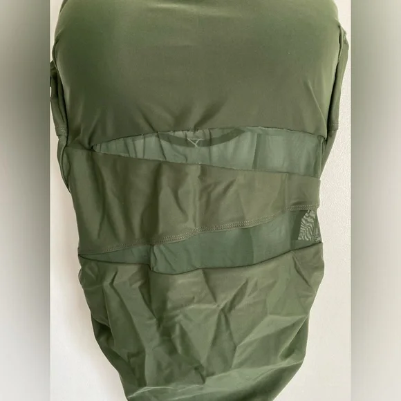 Cupshe New with tag Dark Green One Piece Swimsuit Mesh Cut Outs Size L Beach Sun - Picture 5 of 8